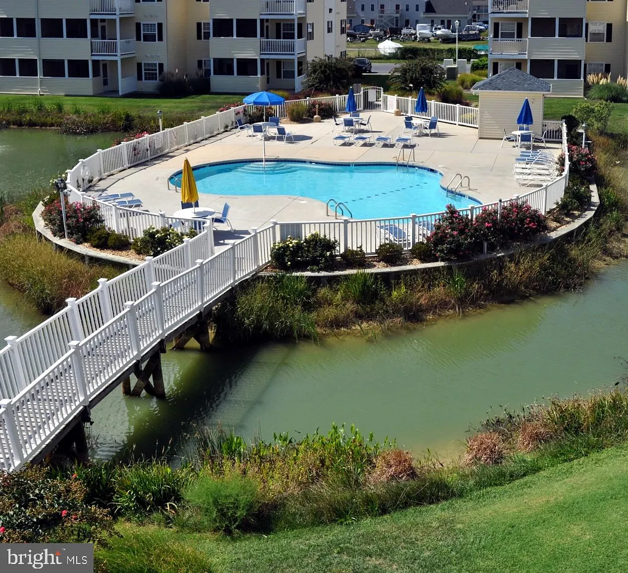 2 bed, 1092 sqft, $1,800 — Photo 1