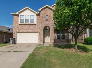 8512 Prairie Wind Trl, Fort Worth, TX 76134