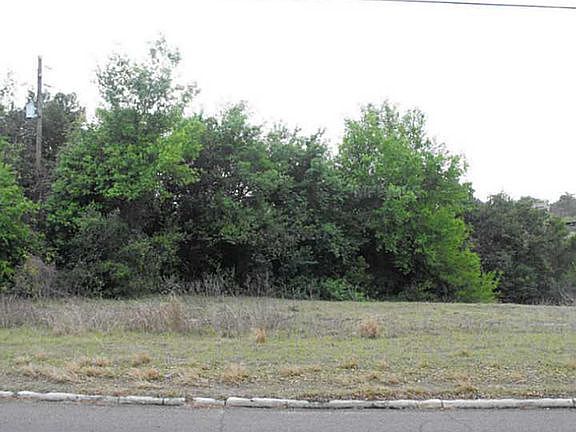 2nd image of 536 S Lake Starr Blvd
