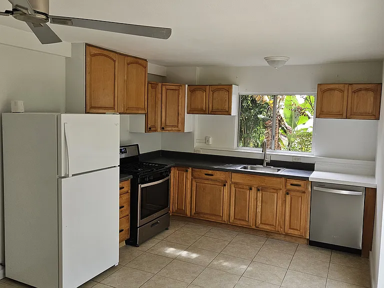 Upper Kimo Dr — Photo 1