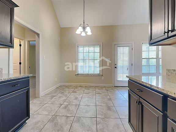3rd image of 5446 Meadowbriar Trl