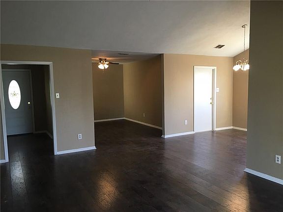 5th image of 6702 Rhonda Dr