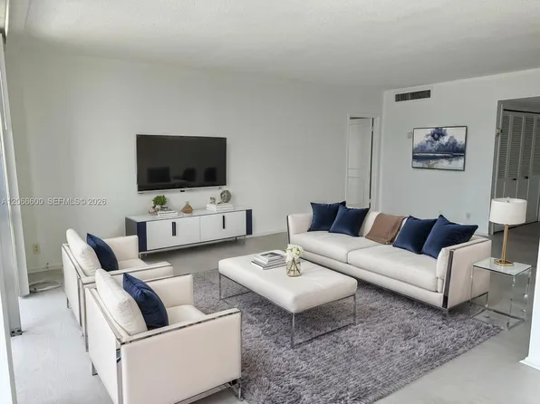 900 Bay Dr, Miami Beach, FL