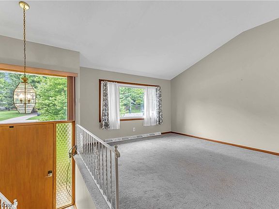 5th image of 7059 Filip Blvd