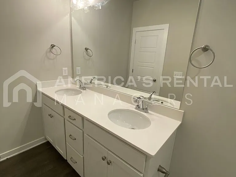 567 Andrew Dr — Photo 15