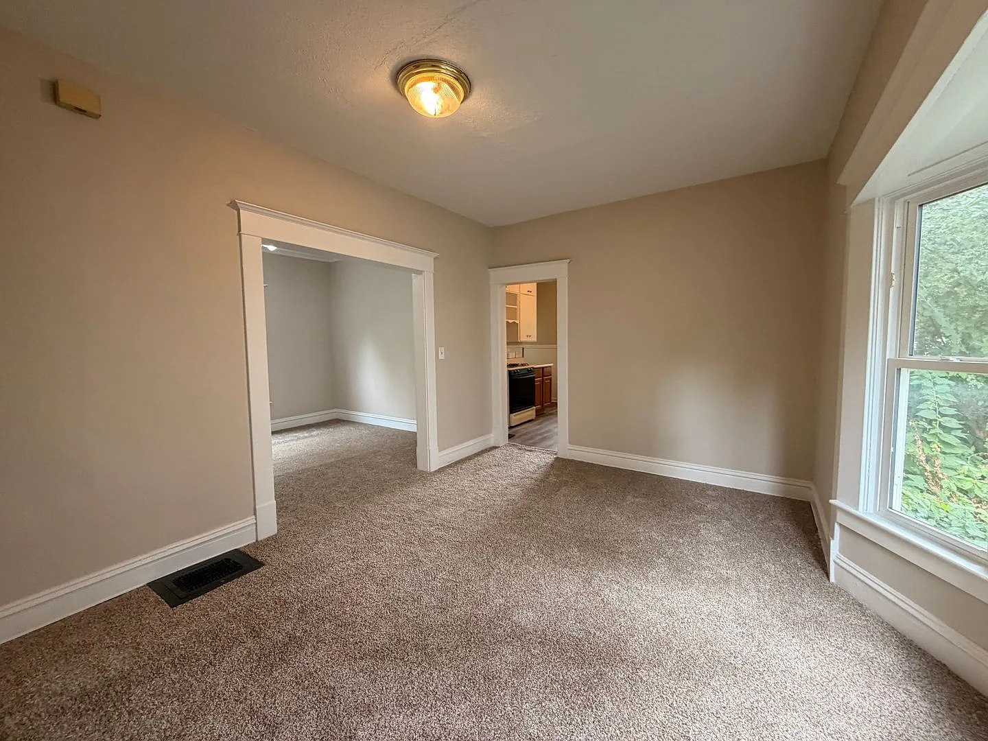 3 Bedroom home — Photo 4