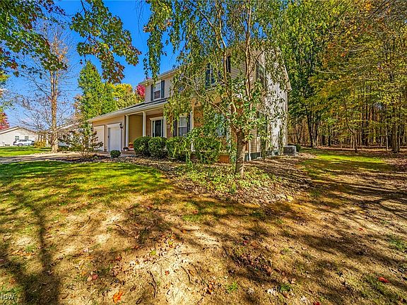 4th image of 420 Brittany Ln