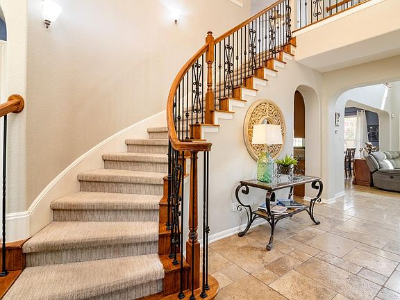 5th image of 2701 Covington Pl