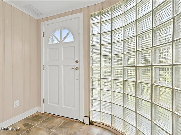 5th image of 410 Tilton Place