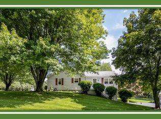 158 Petticoat Ln, Bloomingburg, NY 12721