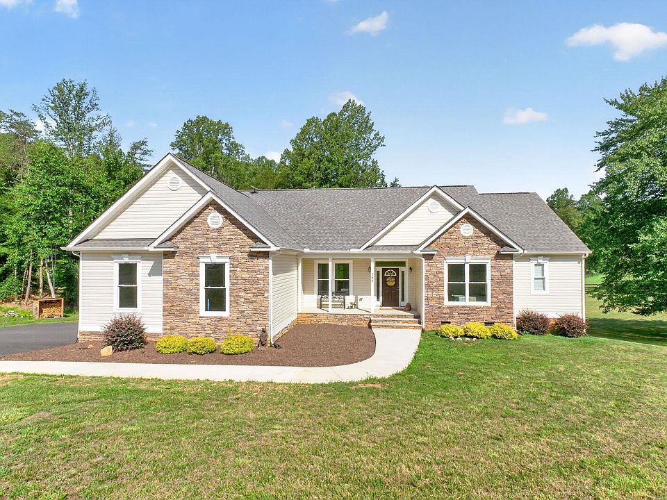 1st image of 288 Dawsonville Rd