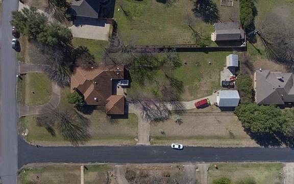 2nd image of 419 Victorian Dr