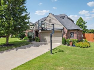 11710 S Willow St, Jenks, OK 74037