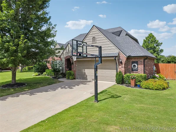 11710 S Willow St, Jenks, OK 74037