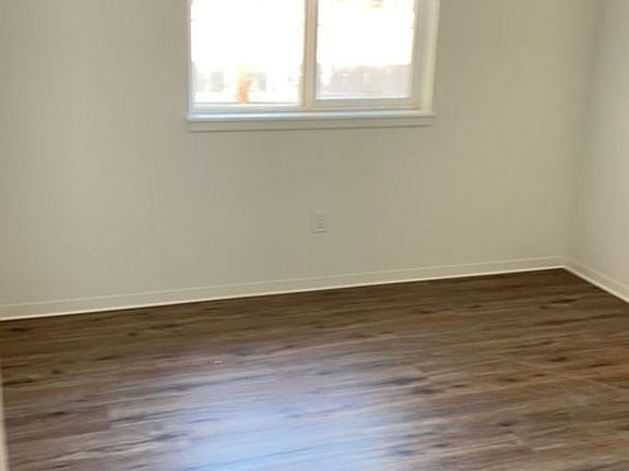 4th image of 2932 & 2934 Stacie Way #2932