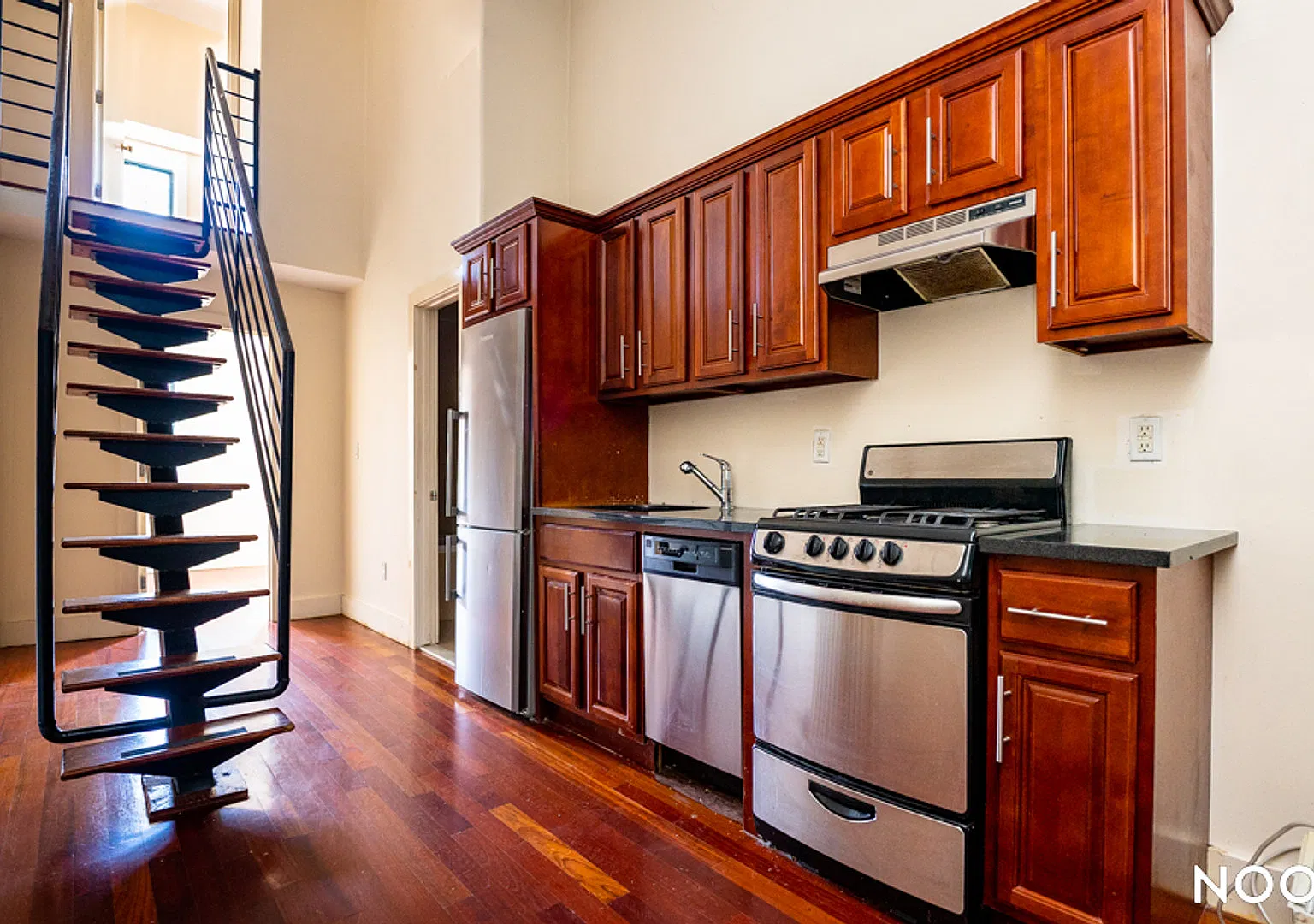 253 Jefferson Street — Photo 2