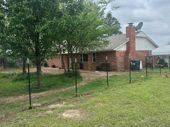 1414 N Eagle Rd, Yale, OK 74085