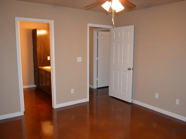 1421 Hopi Trl — Photo 14