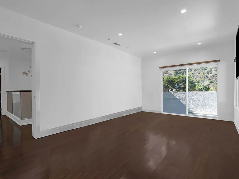 3832 Shannon Rd — Photo 30