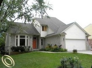 187 Olympia Ave, Troy, MI 48084