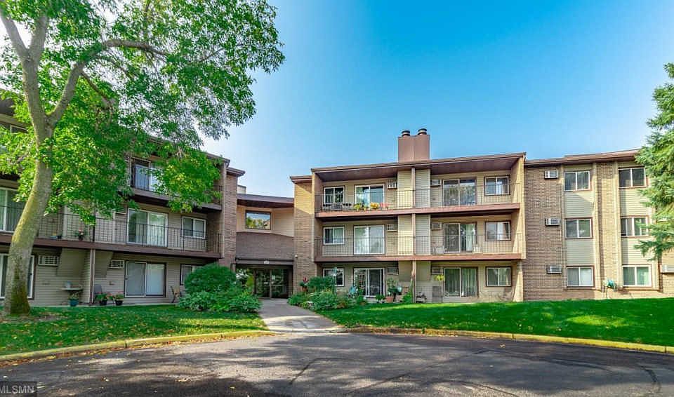 1st image of 3440 Golfview Dr Unit 308
