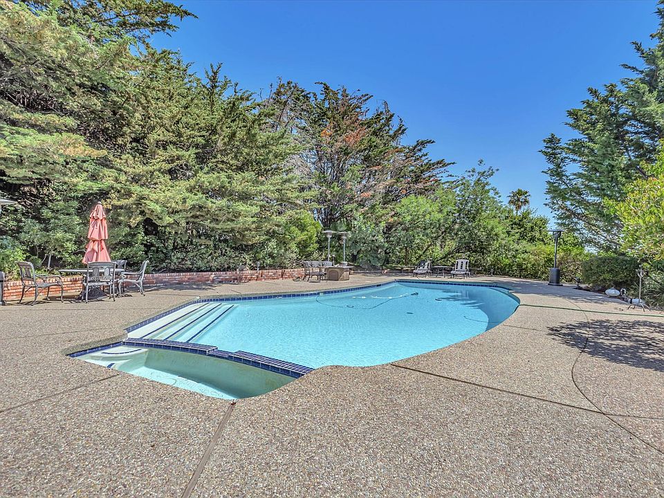 1st image of 65 Tobin Clark Dr