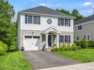 64 Hedges Ave, Chatham, NJ 07928