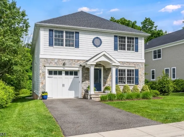 64 Hedges Ave, Chatham Boro, NJ 07928