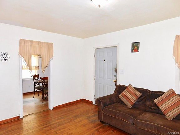 4th image of 1505 Stewart Ave