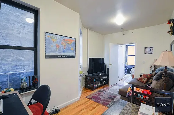 Rented by Bond New York | media 14