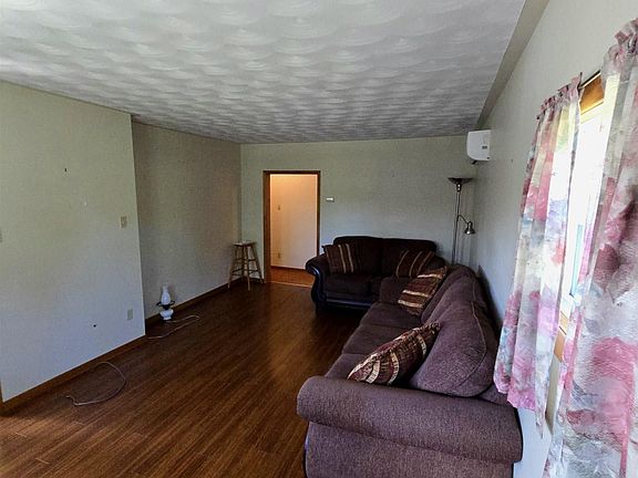 5th image of 77 Bayfield Rd