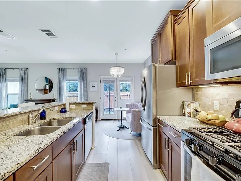1701 S Bell Blvd #302 — Photo 3