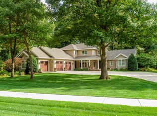 2641 Heritage Way, Stevensville, MI 49127