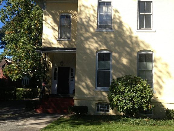 2nd image of 530 W 6th St #1