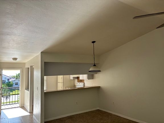 4th image of 4920 Chiquita Blvd S APT 202