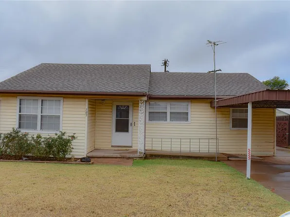 105 N Blackburn Blvd, Elk City, OK 73644