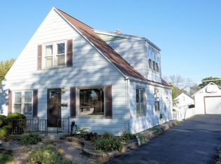 1005 Roosevelt Ave, Racine, WI 53406