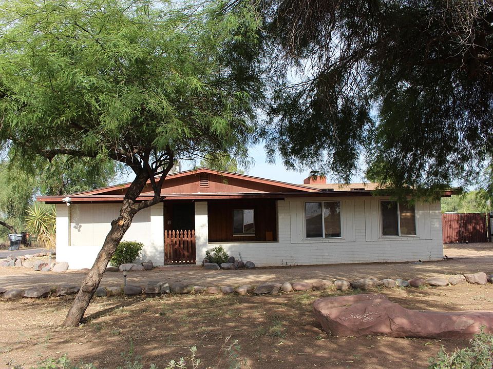 1st image of 2615 N Mesa Dr