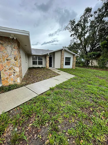 3604 Dovetail Ln N Photo 1