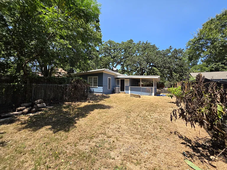 522 E Davilla Ave — Photo 36