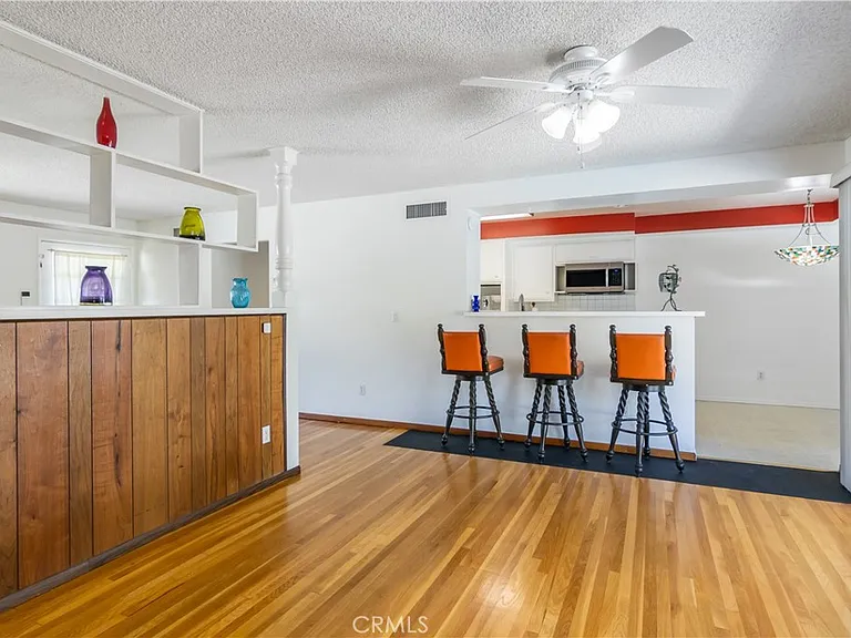 11543 Swinton Ave — Photo 8