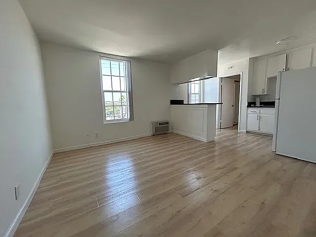 5225 Cahuenga Blvd #19 — Photo 11