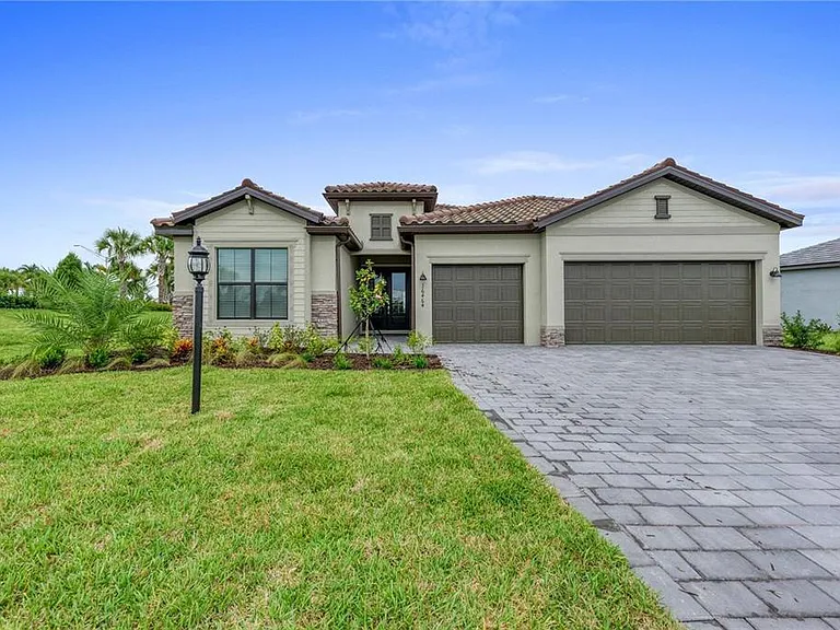 16464 Whale Grey Pl — Photo 1
