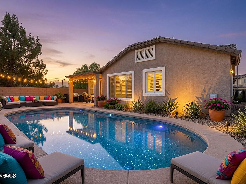 1st image of 15475 N 181 Avenue
