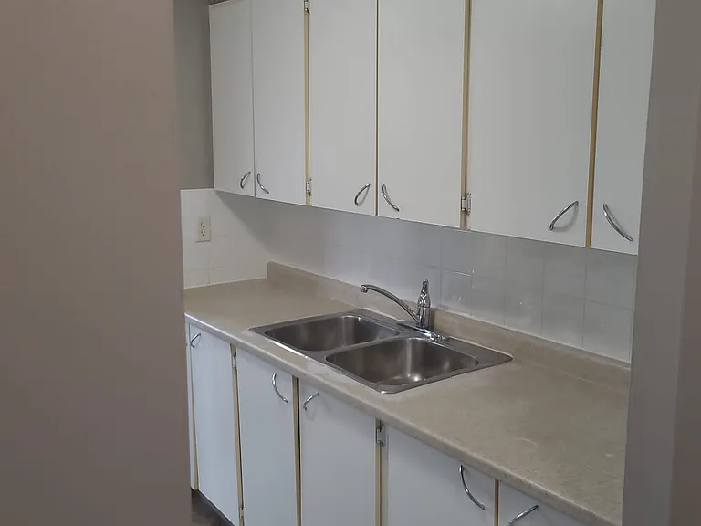 1 Humber Ct — Photo 16