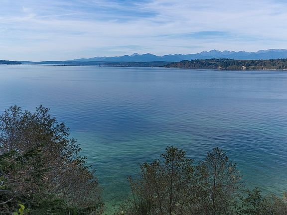 3rd image of 35653 Hood Canal Dr NE