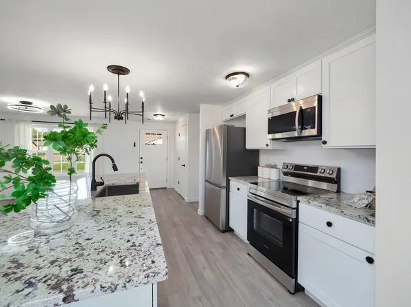 5 Raintree Cv, Jackson, TN 38305