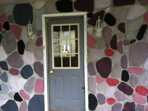 4th image of 400 N 1st St