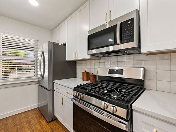 5th image of 9916 Cloister Dr