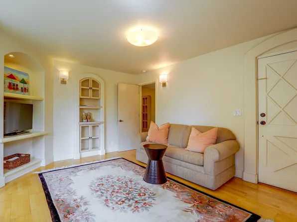 404 Torres St #Id1620670p, Carmel, CA 93923